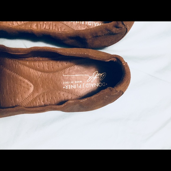 Donald J. Pliner brown flats - Picture 2 of 5